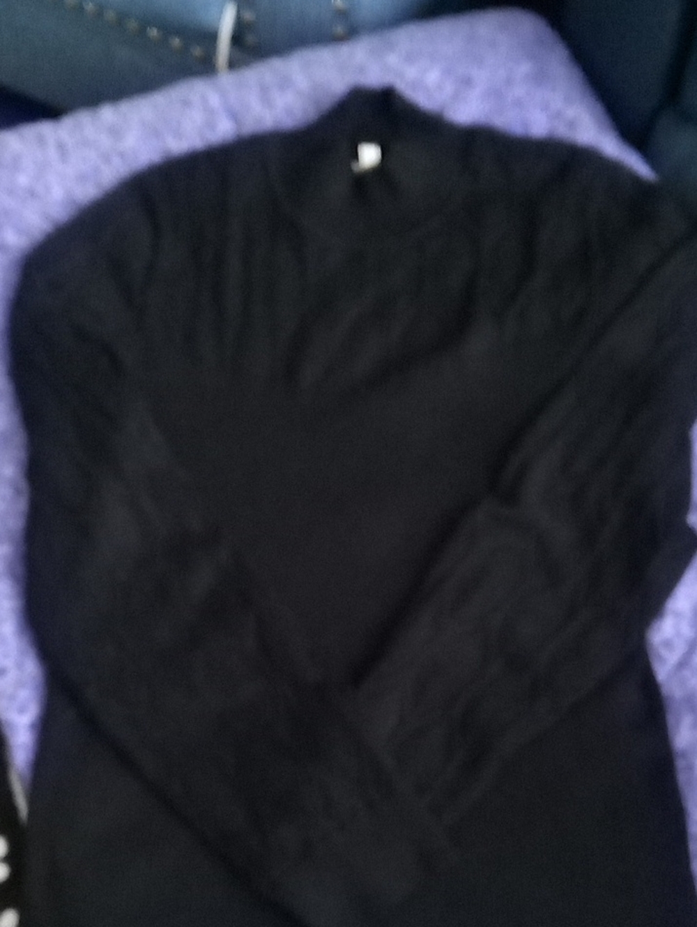 Jessica Simpson Black Crewneck Sweater Top